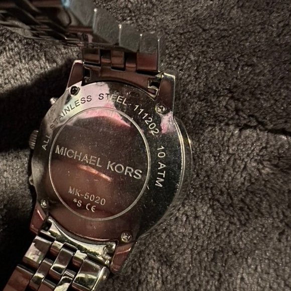 Michael Kors Ritz White Dial Watch - Picture 3 of 4